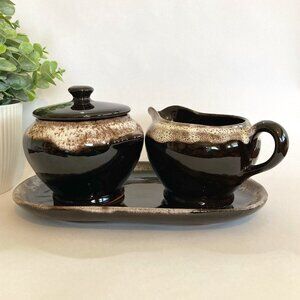 Hamilton Canada Cream and Sugar set with Tray